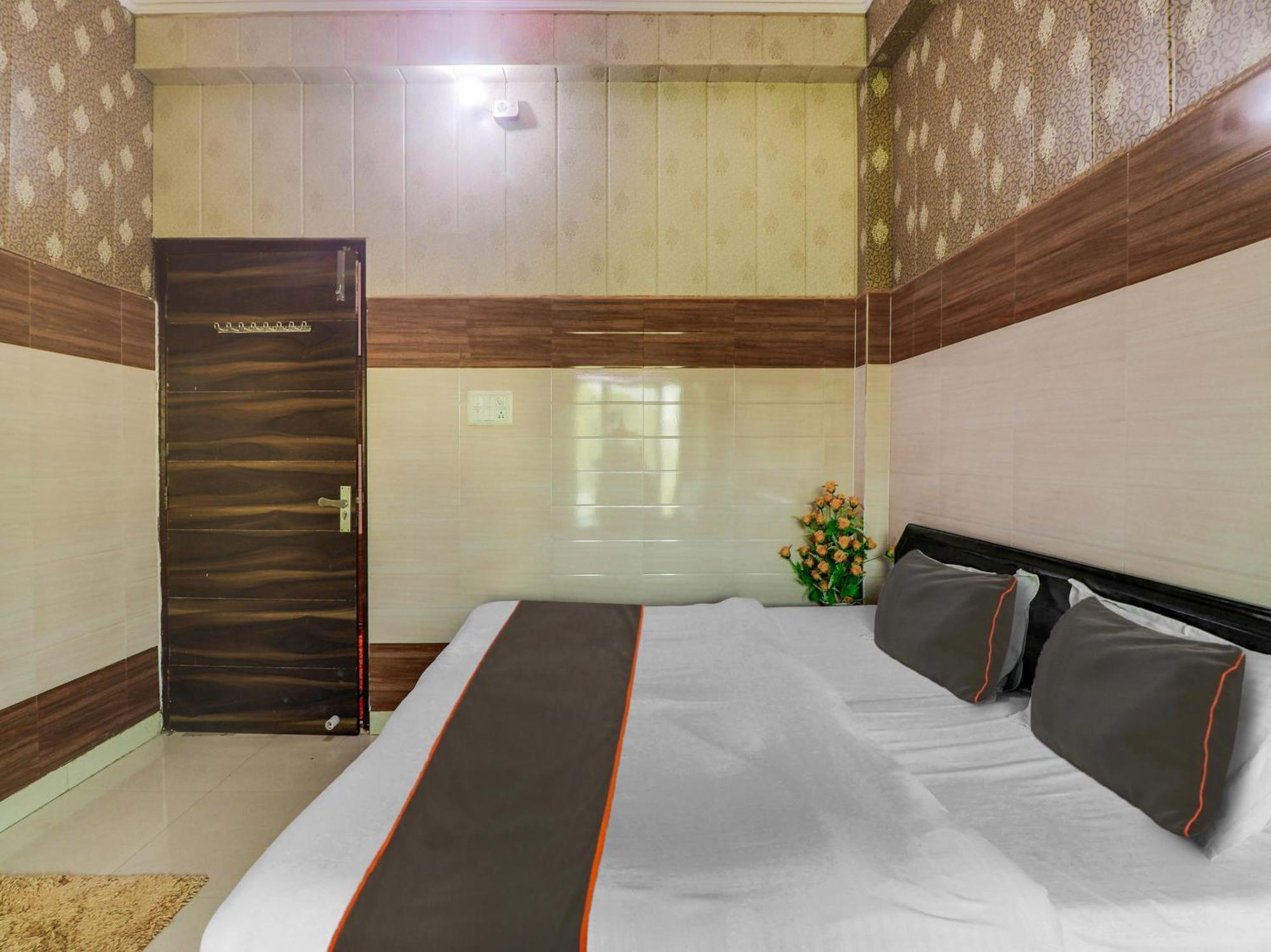 Collection O Paradise And Restaurant Otel Kashipur Dış mekan fotoğraf